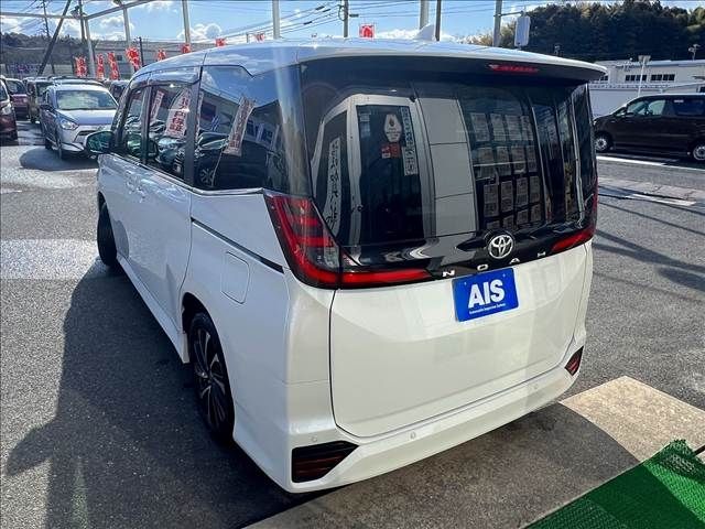 TOYOTA NOAH 2023 Image 31