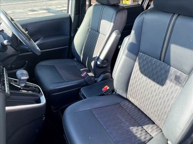 TOYOTA NOAH 2023 Image 31