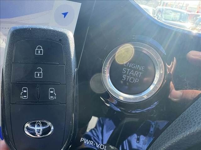 TOYOTA NOAH 2023 Image 31