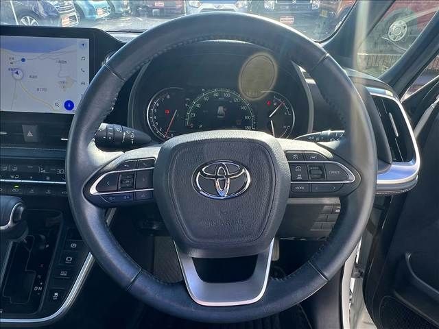 TOYOTA NOAH 2023 Image 31