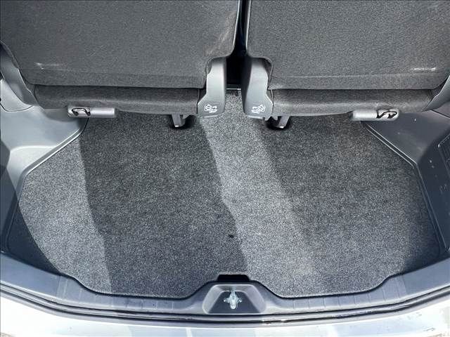 TOYOTA NOAH 2023 Image 31