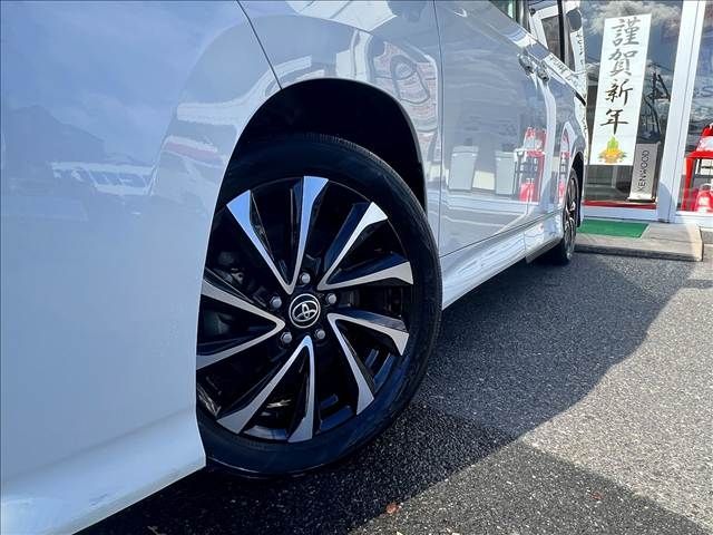 TOYOTA NOAH 2023 Image 31