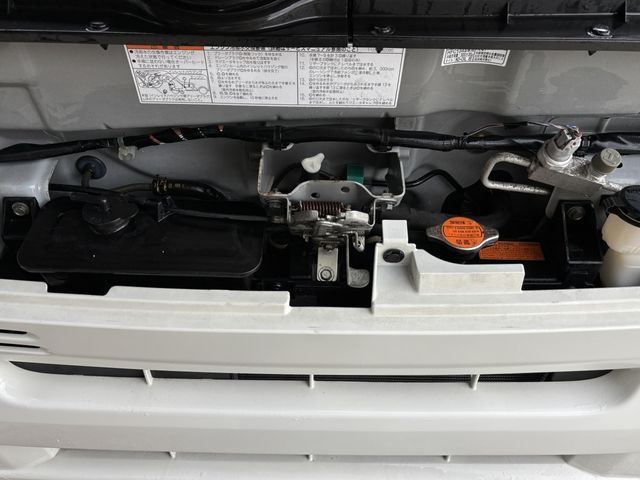 DAIHATSU HIJET CARGO 2013 Image 31