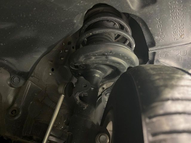 TOYOTA CAMRY HYBRID 2019 Image 31