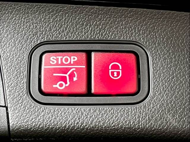 MERCEDES BENZ GLA CL 2020 Image 31