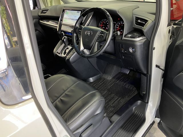 TOYOTA VELLFIRE 4WD 2019 Image 31