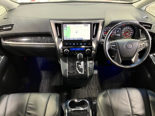 TOYOTA VELLFIRE 4WD 2019 Image 31
