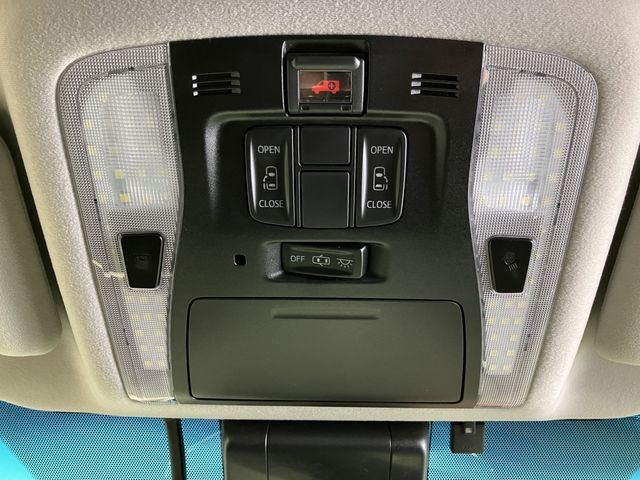 TOYOTA VELLFIRE 4WD 2019 Image 31