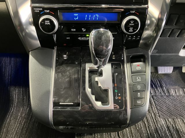 TOYOTA VELLFIRE 4WD 2019 Image 31