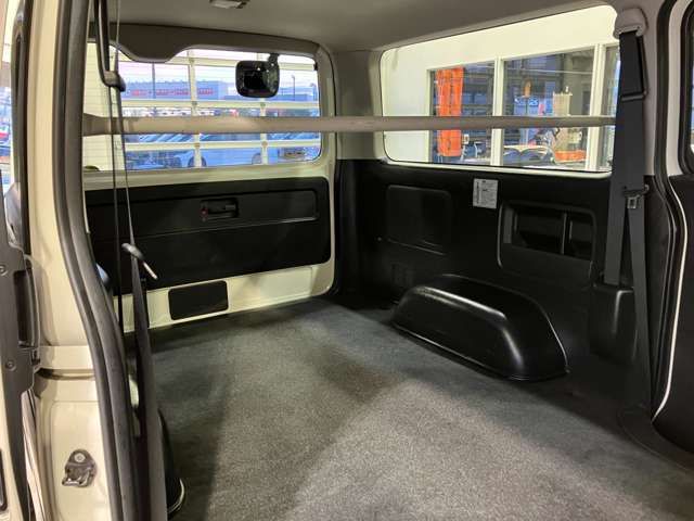 TOYOTA REGIUSACE VAN 4WD 2019 Image 31