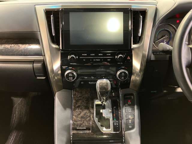 TOYOTA ALPHARD HYBRID 4WD 2021 Image 31
