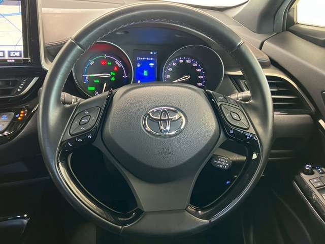 TOYOTA C-HR 2017 Image 31