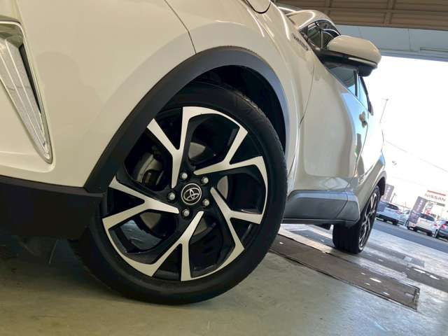 TOYOTA C-HR 2017 Image 31