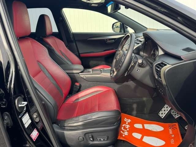 TOYOTA LEXUS NX300H 2017 Image 31