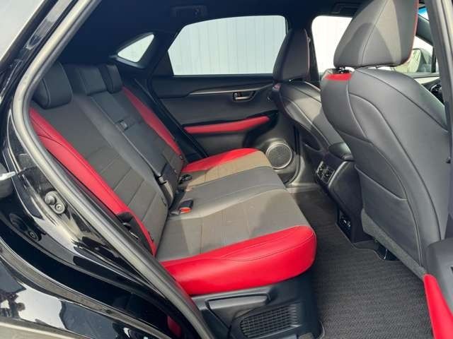 TOYOTA LEXUS NX300H 2017 Image 31