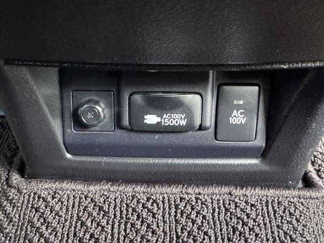 TOYOTA LEXUS NX300H 2017 Image 31