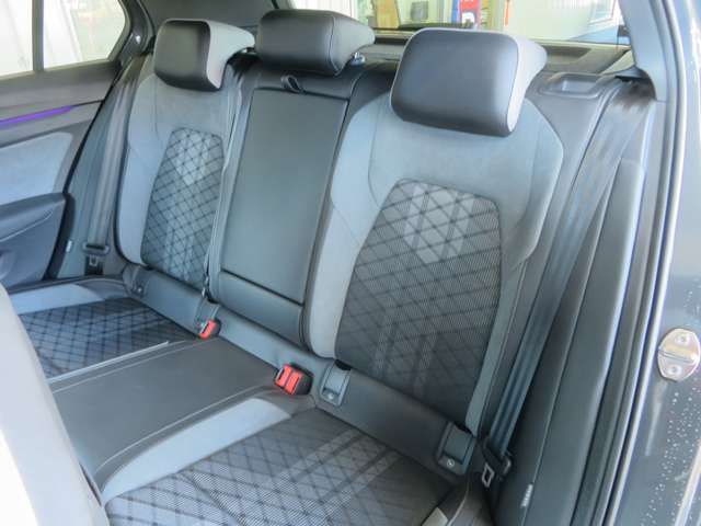 VOLKSWAGEN GOLF 2021 Image 31