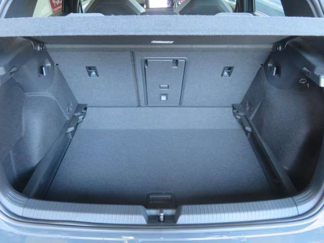 VOLKSWAGEN GOLF 2021 Image 31