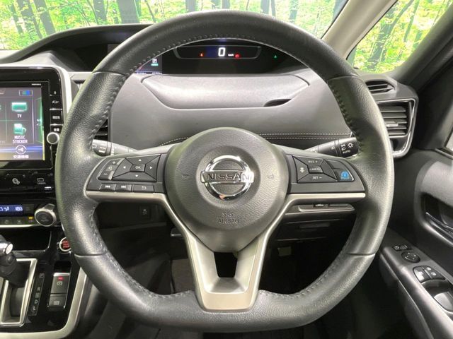 NISSAN SERENA  S-HYBRID 4WD 2016 Image 31