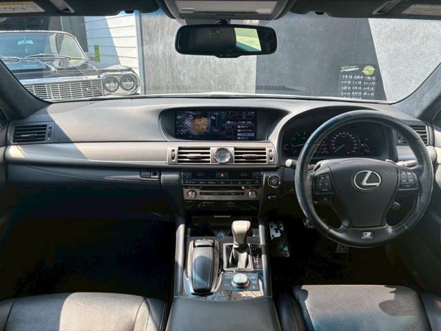 TOYOTA LEXUS LS460 2013 Image 31