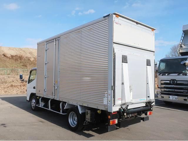 MITSUBISHI CANTER 2017 Image 31