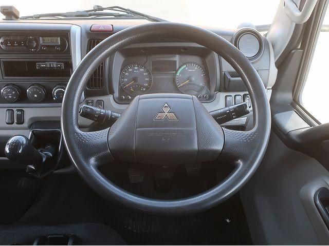 MITSUBISHI CANTER 2017 Image 31