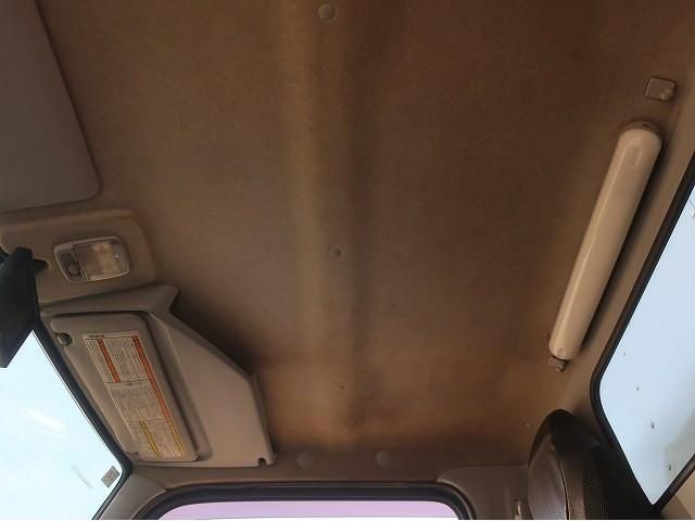 MITSUBISHI CANTER 2017 Image 31