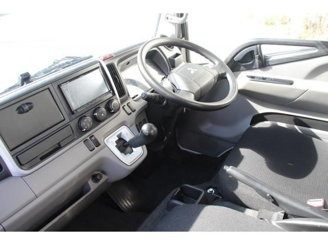 MITSUBISHI CANTER 2018 Image 31