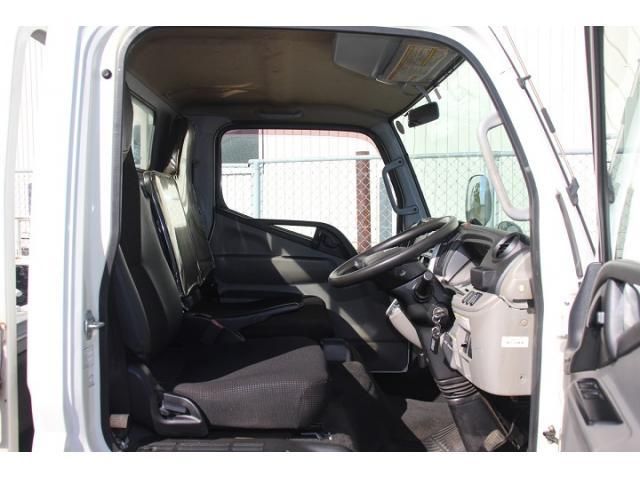 MITSUBISHI CANTER 2018 Image 31