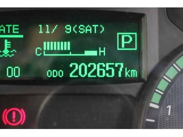 MITSUBISHI CANTER 2018 Image 31