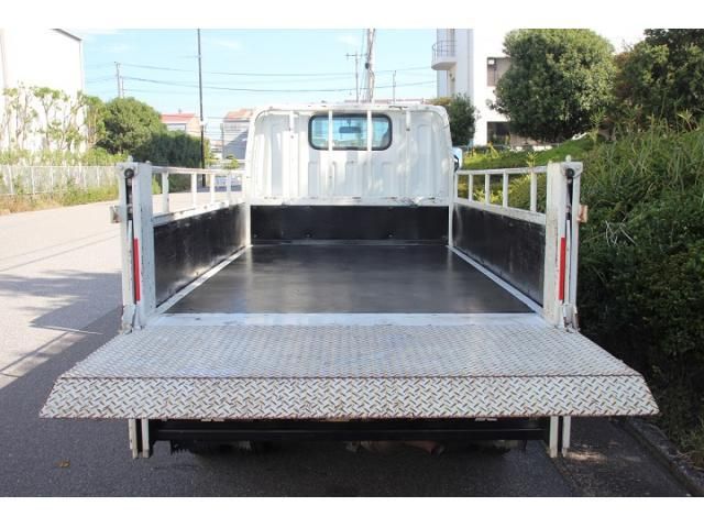 MITSUBISHI CANTER 2018 Image 31