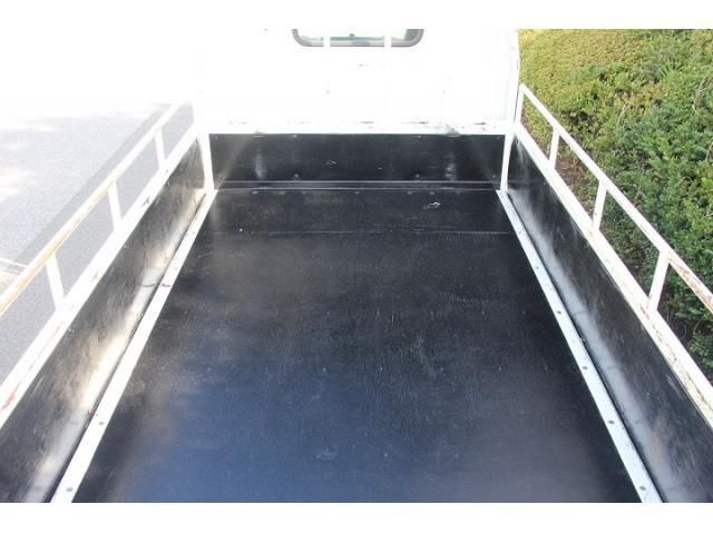 MITSUBISHI CANTER 2018 Image 31