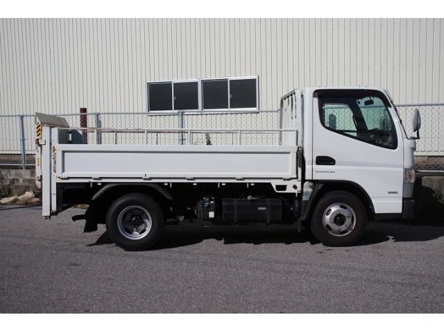 MITSUBISHI CANTER 2018 Image 31