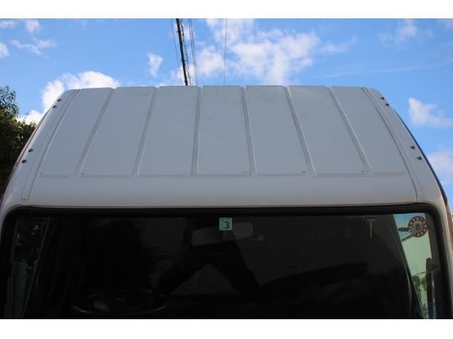 MITSUBISHI CANTER 2018 Image 31