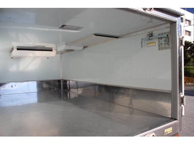 MITSUBISHI CANTER 2017 Image 31