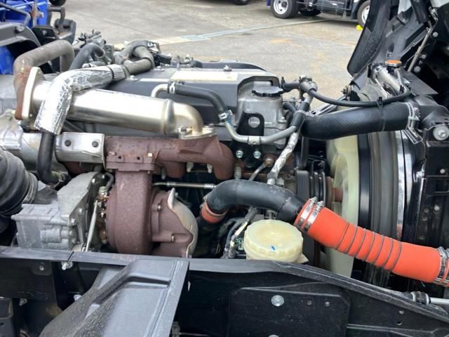 ISUZU FORWARD 2018 Image 31