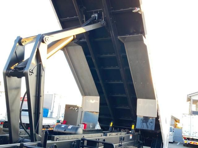 HINO PROFIA 2025 Image 31