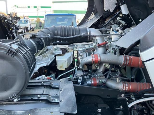 HINO PROFIA 2025 Image 31