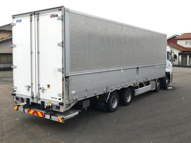 NISSAN DIESEL QUON 2017 Image 31