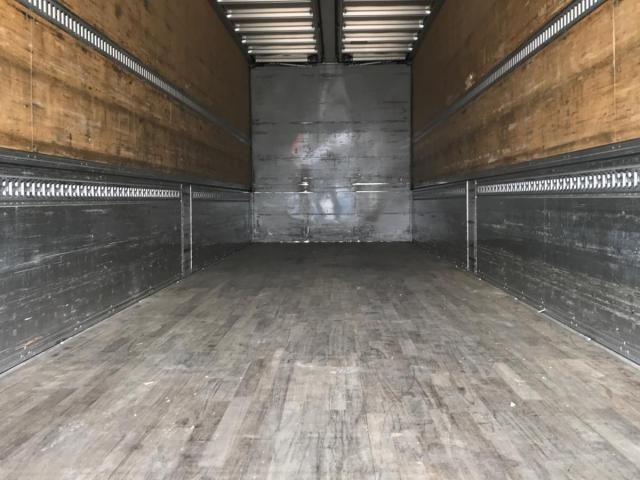 NISSAN DIESEL QUON 2017 Image 31