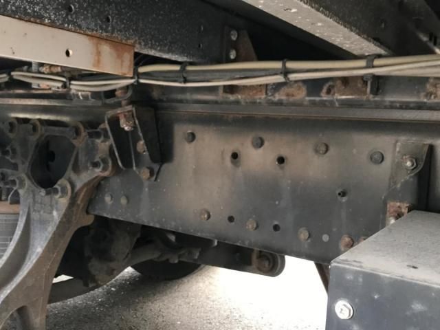 NISSAN DIESEL QUON 2017 Image 31