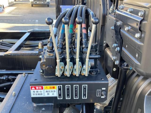 MITSUBISHI FUSOU SUPER GREAT 2024 Image 31