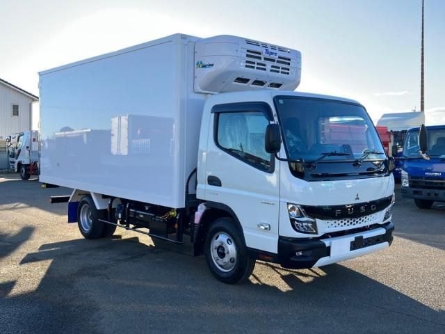 MITSUBISHI CANTER 2025 Image 31