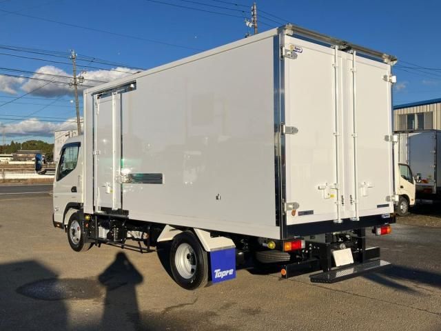 MITSUBISHI CANTER 2025 Image 31