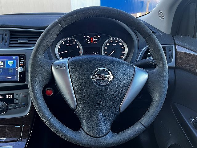 NISSAN SYLPHY 2016 Image 31