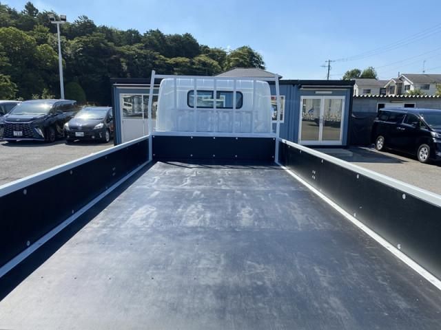 MITSUBISHI CANTER 2025 Image 31