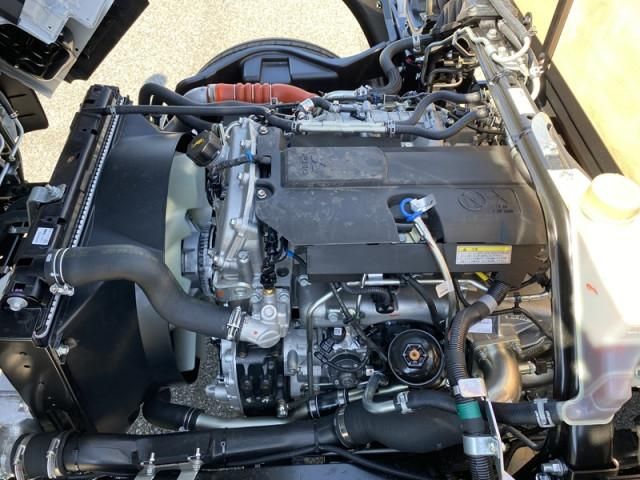 MITSUBISHI CANTER 2025 Image 31