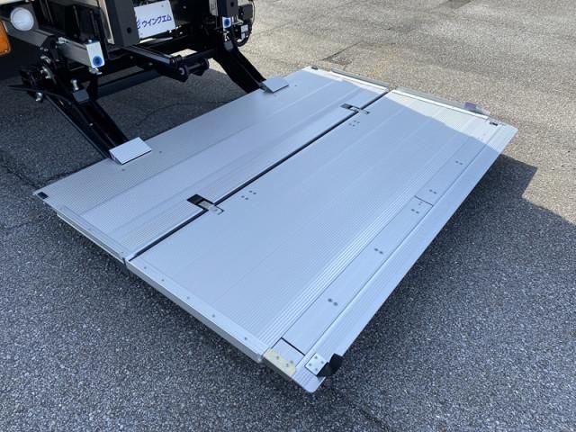 MITSUBISHI FUSOU FIGHTER 2025 Image 31