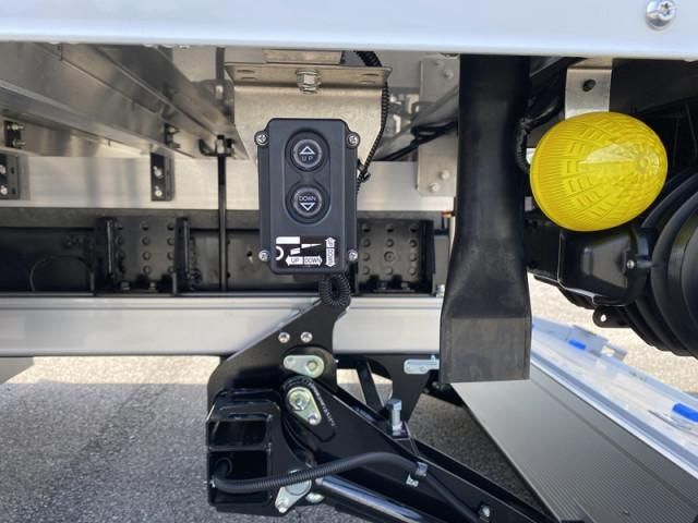 MITSUBISHI FUSOU FIGHTER 2025 Image 31