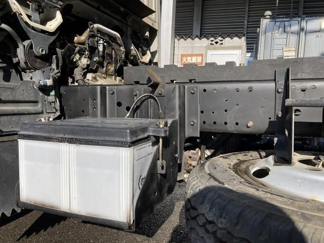 ISUZU ELF 2005 Image 31